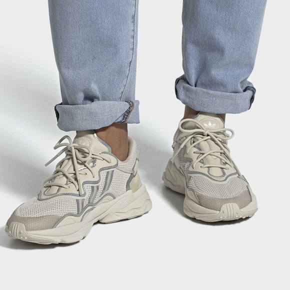 adidas Ozweego - Picture 3 of 8